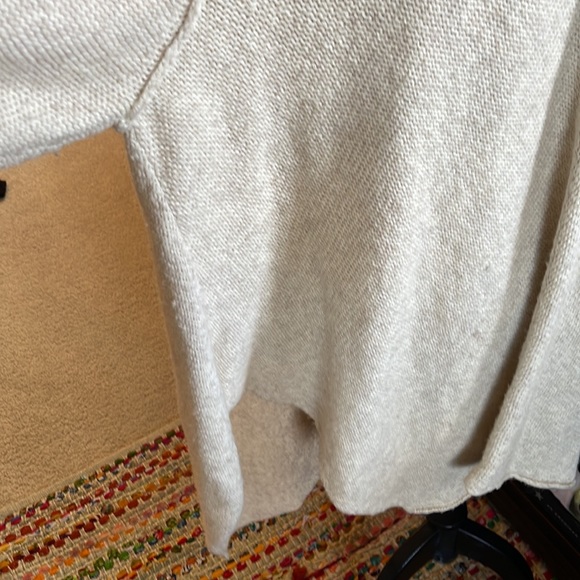 Free People sweater EUC - Picture 5 of 7